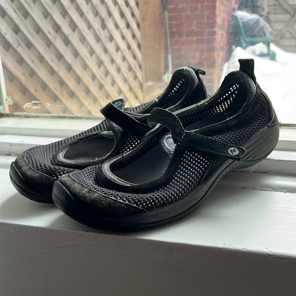 Merrell circuit mj breeze black maryjane shoes